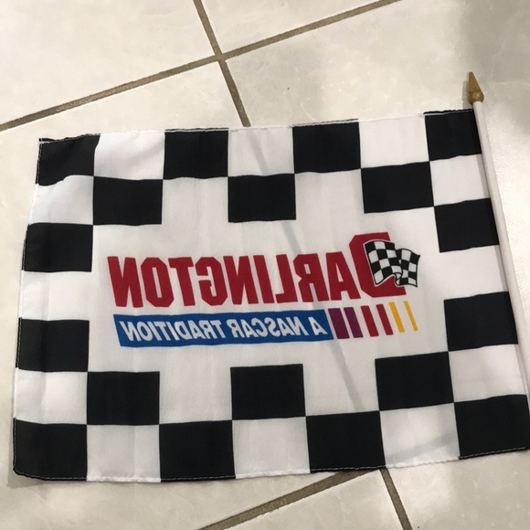 Darlington Nascar Flag - Picture 4 of 5